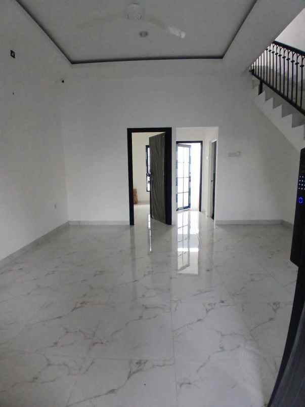 dijual rumah kavling ui tanah baru depok
