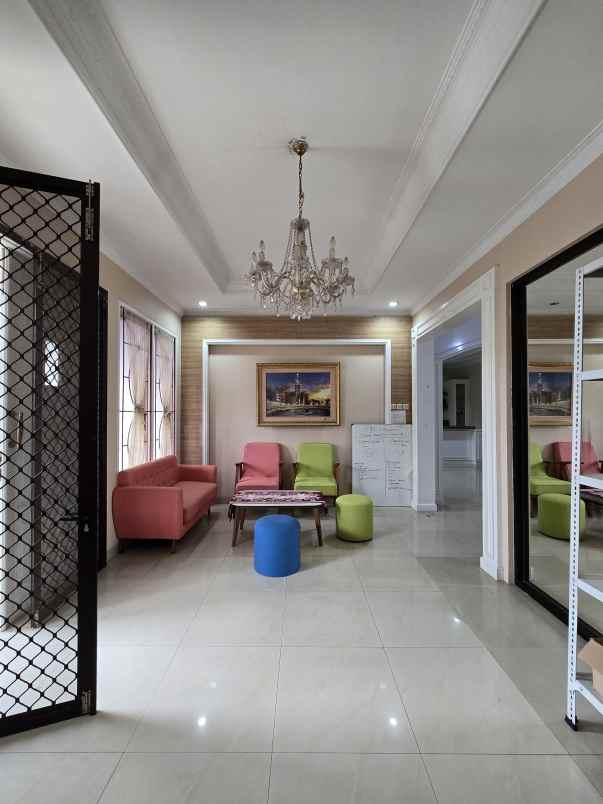 dijual rumah kebon baru tebet jaksel