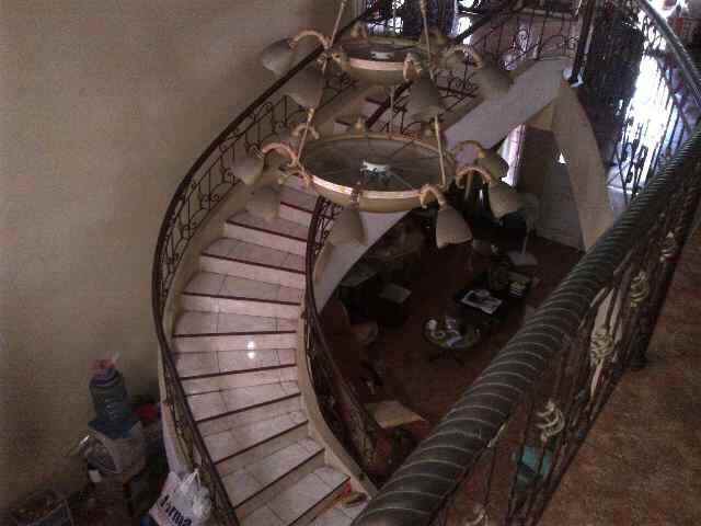 dijual rumah kebon jeruk