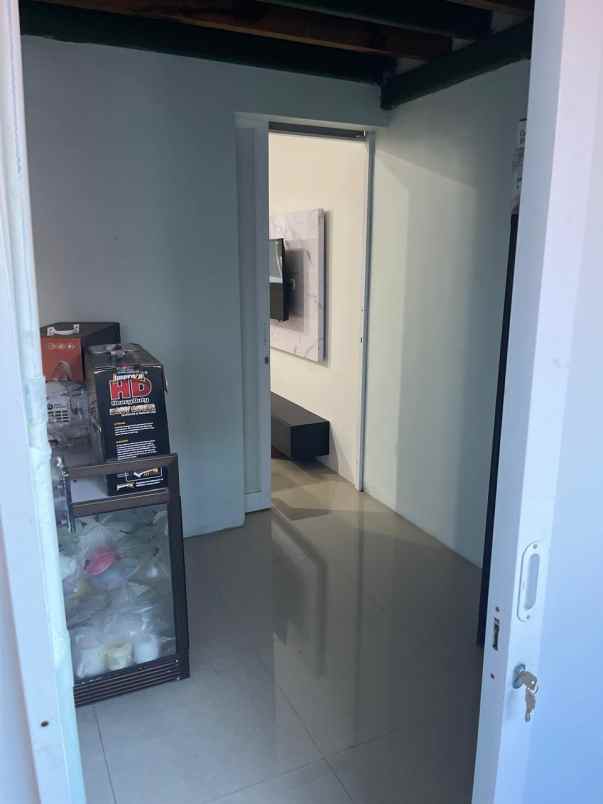 dijual rumah kebonsari