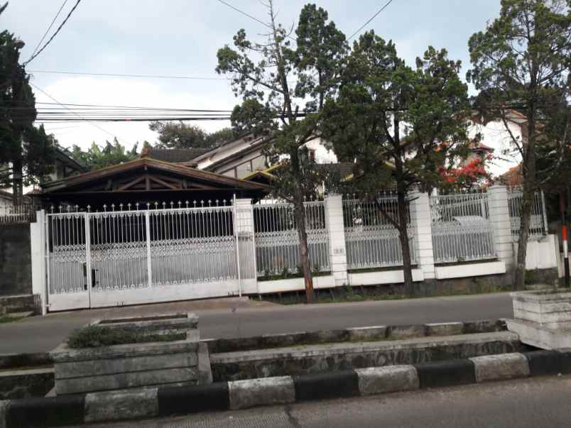 dijual rumah kec sukajadi pasteur
