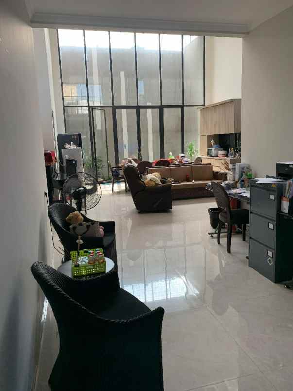 dijual rumah kec tenggilis mejoyo