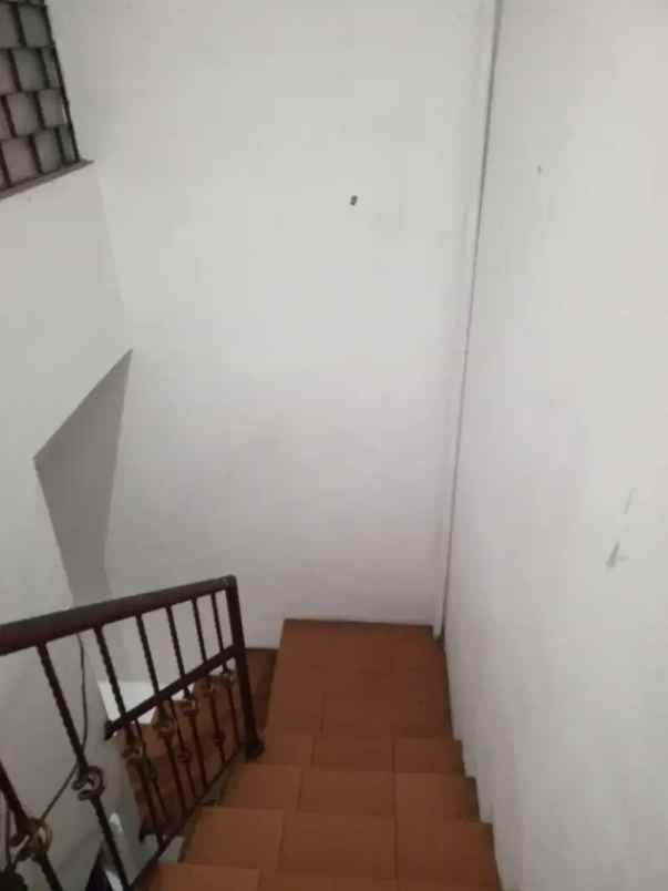 dijual rumah kedoya selatan
