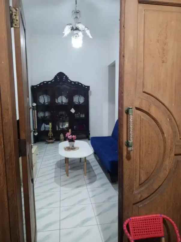 dijual rumah kedoya selatan