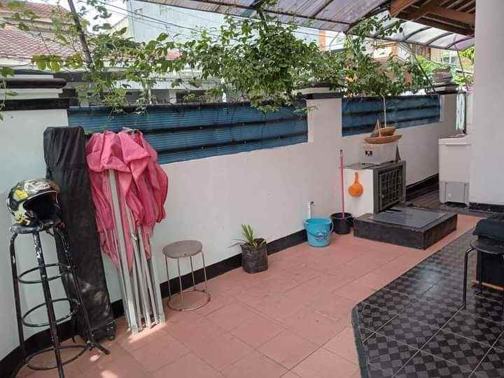 dijual rumah kembar