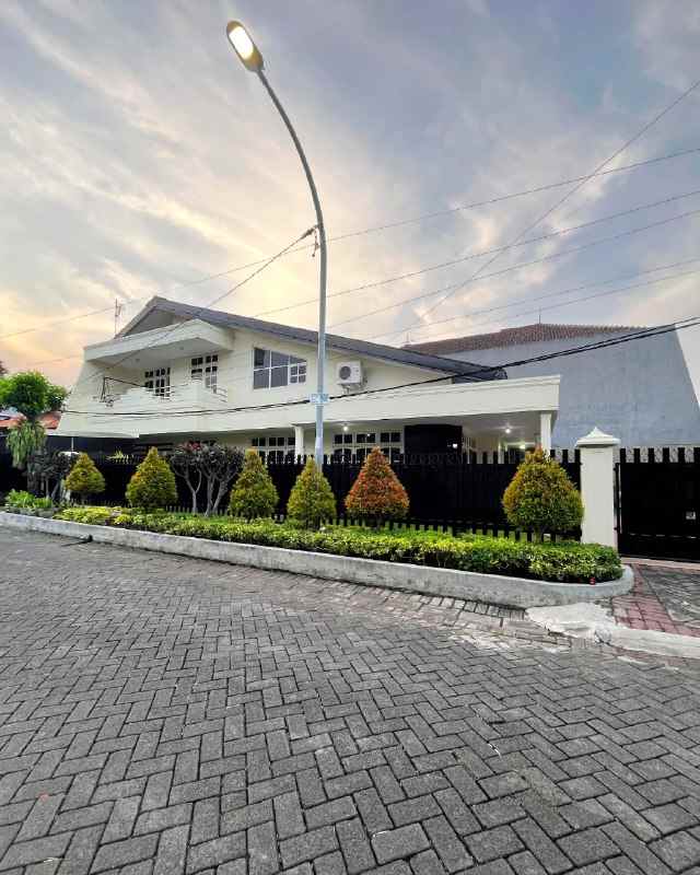 dijual rumah ketintang baru