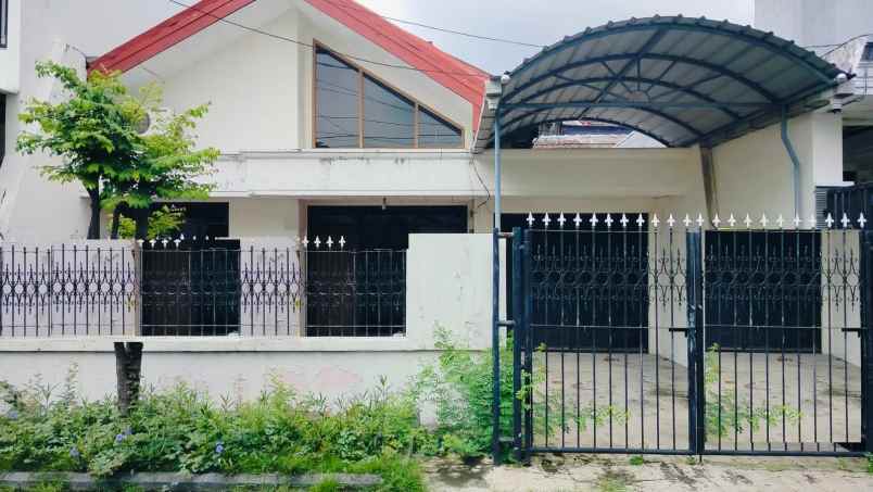 dijual rumah klampis anom sukolilo