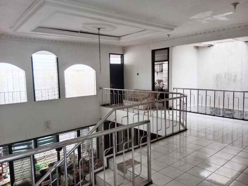 dijual rumah klampis ngasem sukolilo