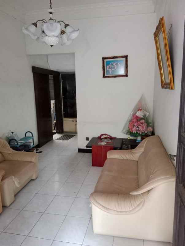 dijual rumah klampis ngasem sukolilo