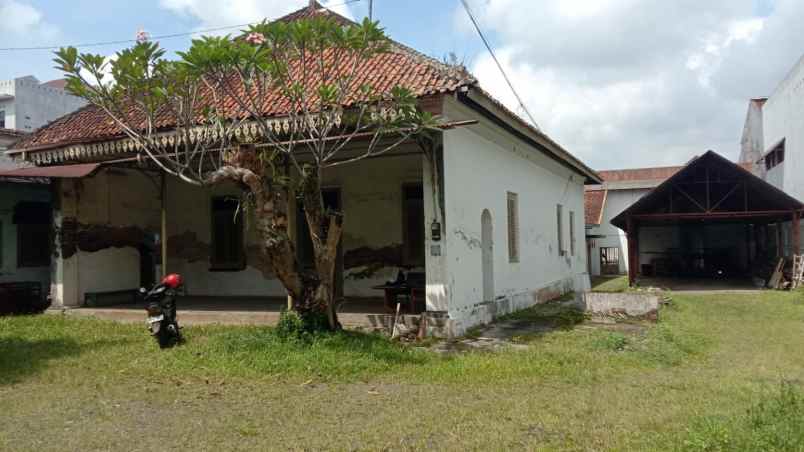 dijual rumah klasik pusat kota purwokerto