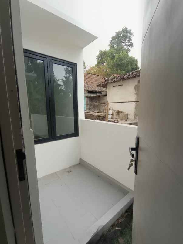 dijual rumah klidon besi jangkang