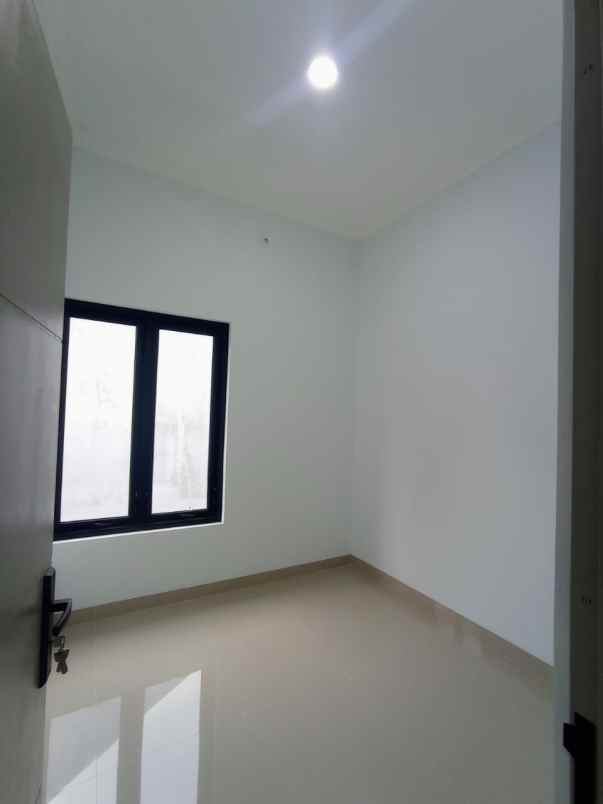 dijual rumah klidon besi jangkang