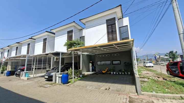 dijual rumah komp bumi cikoneng buah