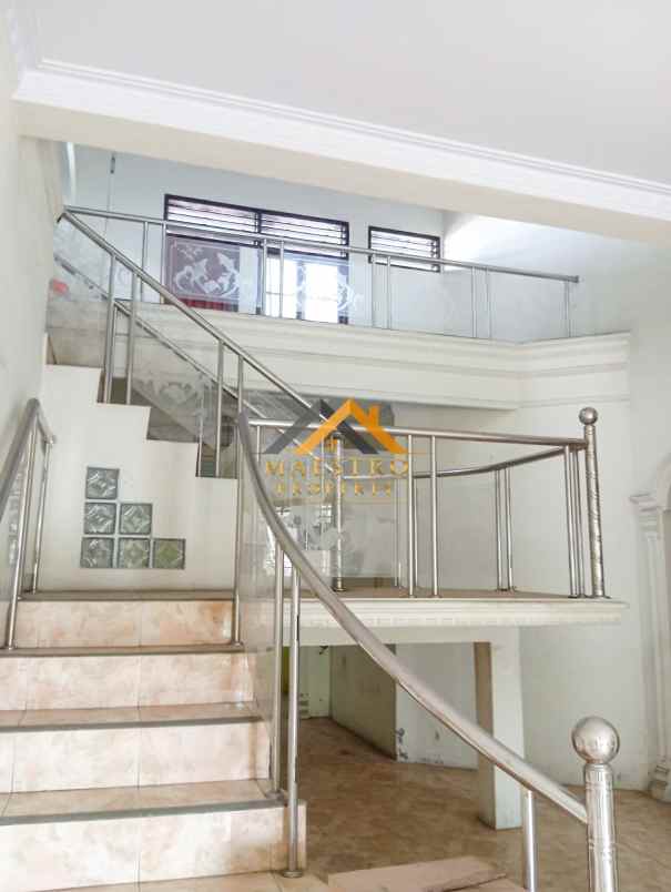 dijual rumah komplek beo indah jalan