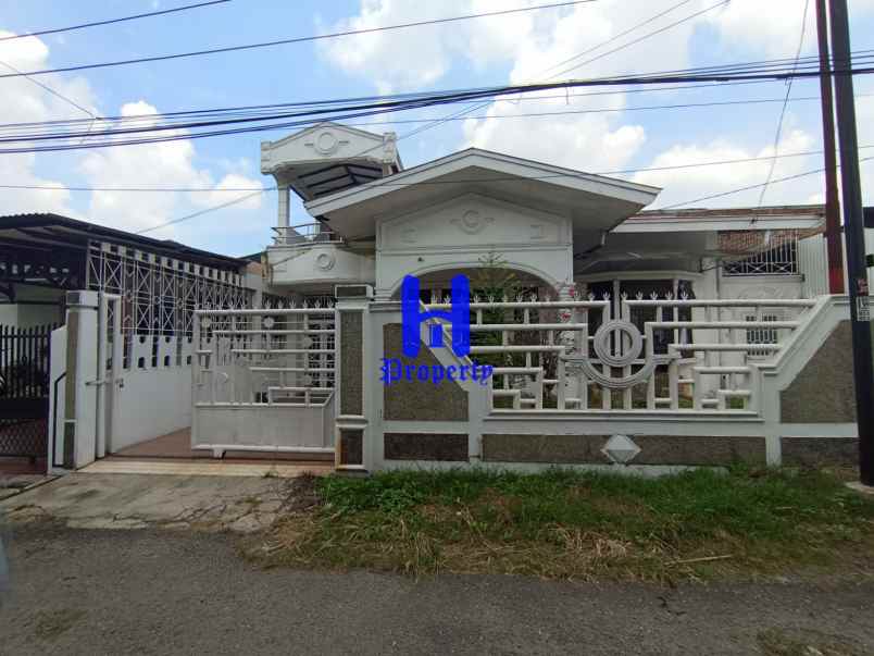 dijual rumah komplek beo indah jalan