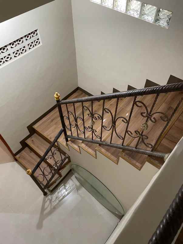 dijual rumah komplek bintara kota bekasi