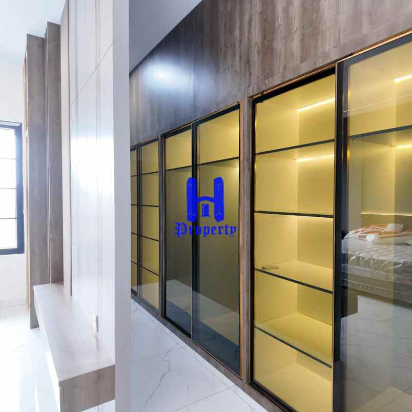 dijual rumah komplek darling house