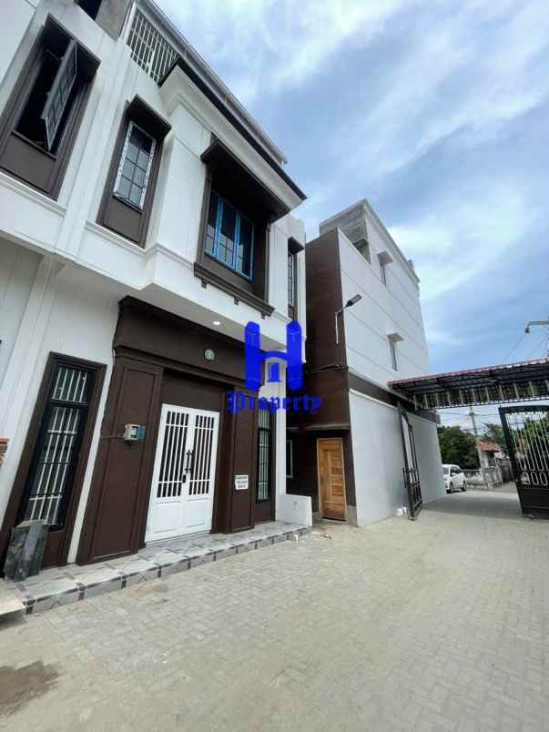 dijual rumah komplek darling house