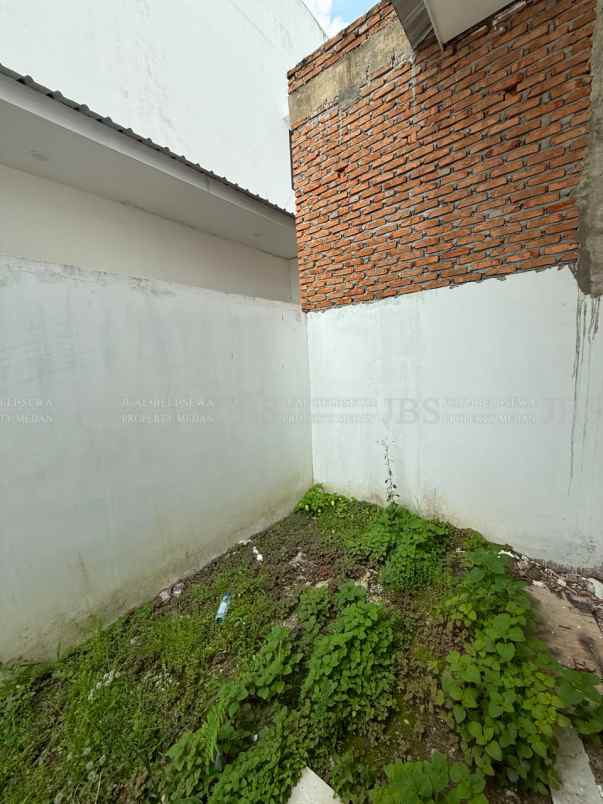dijual rumah komplek green park type
