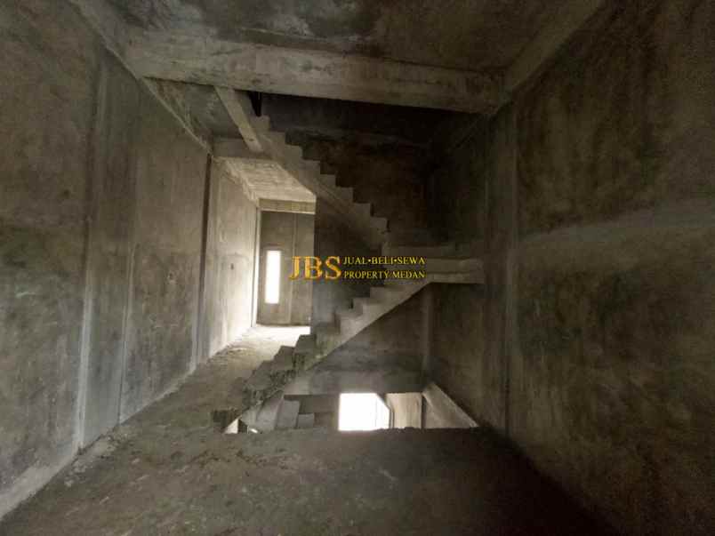 dijual rumah komplek harmoni regency