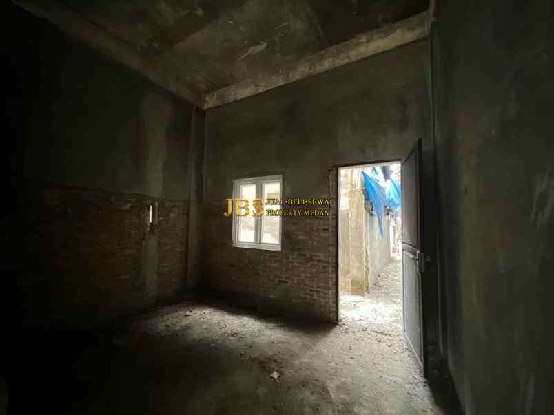 dijual rumah komplek harmoni regency