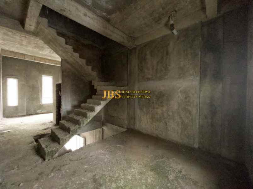 dijual rumah komplek harmoni regency