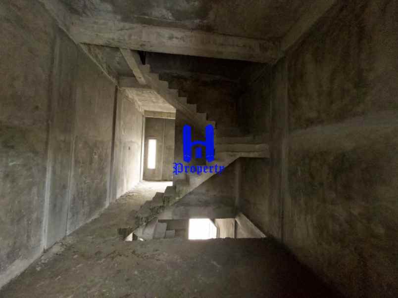 dijual rumah komplek harmoni regency