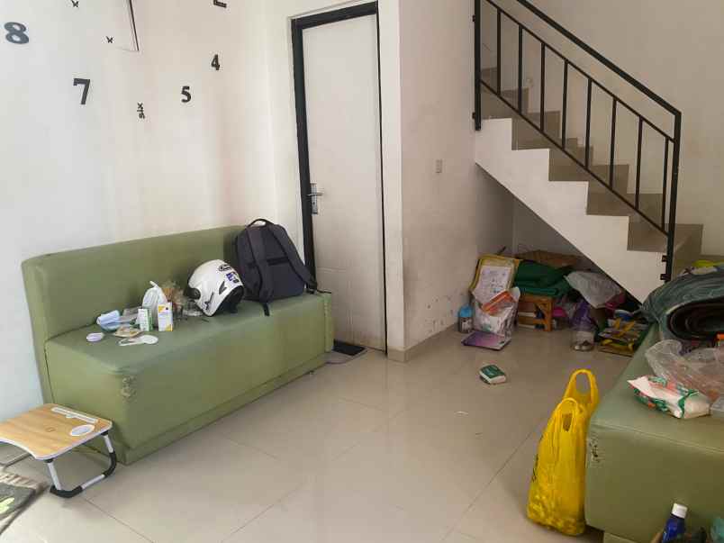 dijual rumah komplek harmony hills
