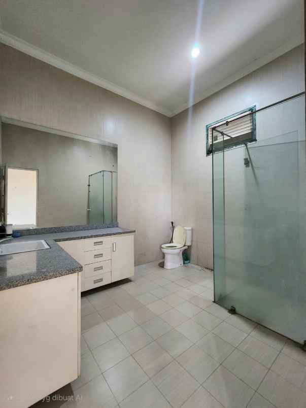 dijual rumah komplek pesanggrahan