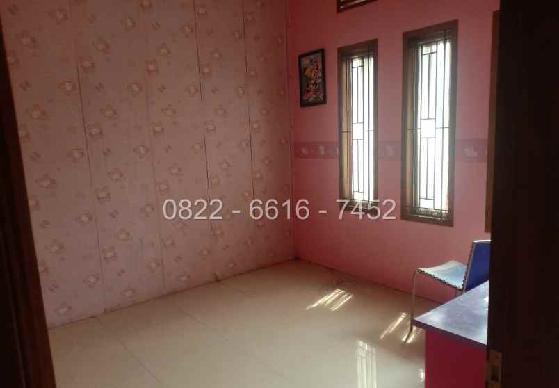 dijual rumah komplek sariwangi