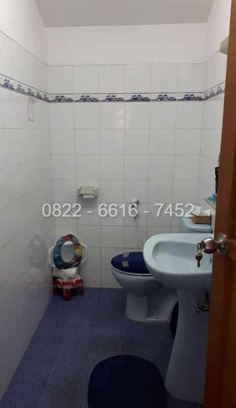 dijual rumah komplek sariwangi cihanjuang