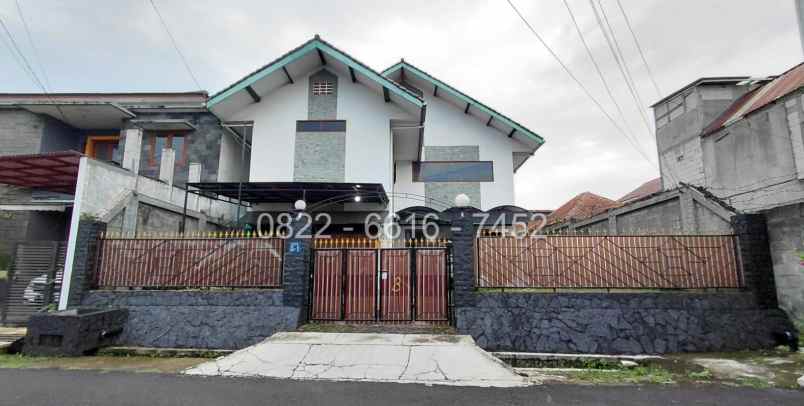 dijual rumah komplek sariwangi cihanjuang