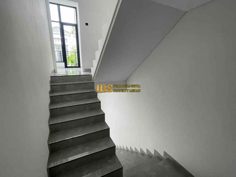 dijual rumah komplek sentosa park