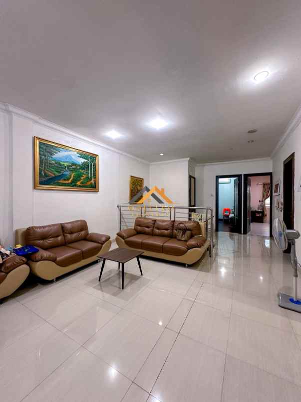 dijual rumah komplek taman prima jl sunggal setia budi