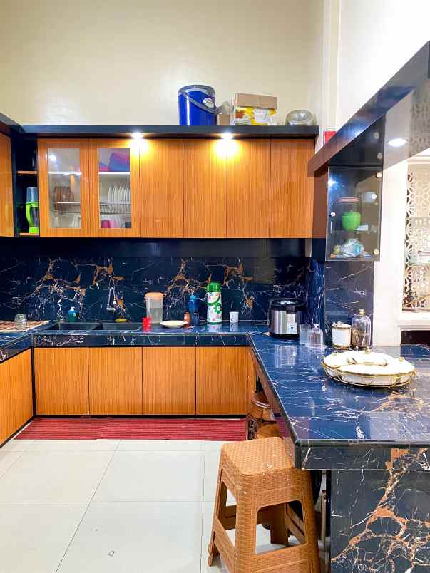 dijual rumah komplek torino