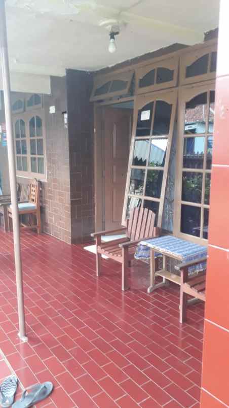 dijual rumah kos dan kios selangkah ke kampus unsud