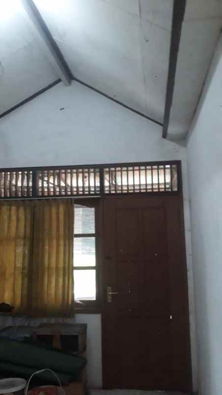 dijual rumah kos dan kios selangkah ke kampus unsud