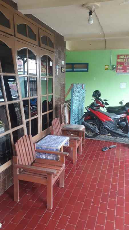 dijual rumah kos dan kios selangkah ke kampus unsud