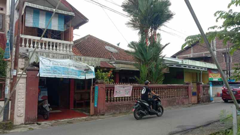 dijual rumah kos dan kios selangkah ke kampus unsud