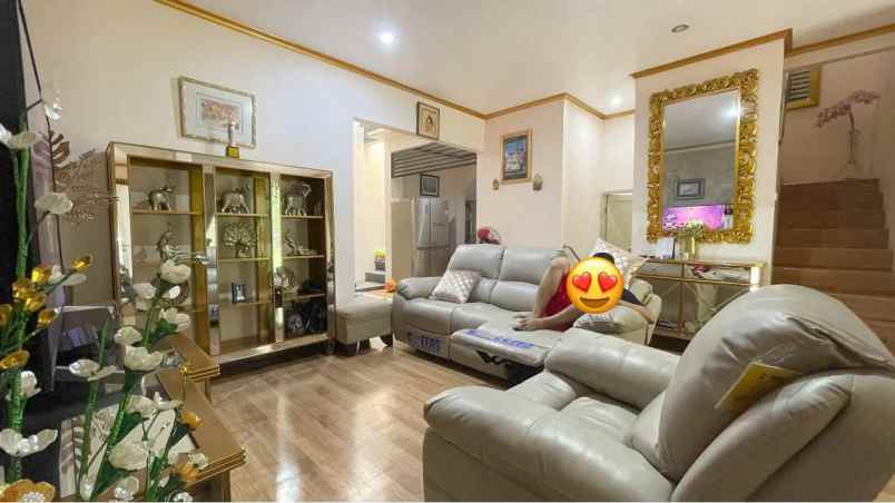 dijual rumah kota wisata cibubur