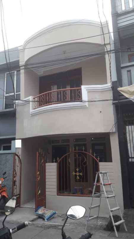 dijual rumah kramat senen