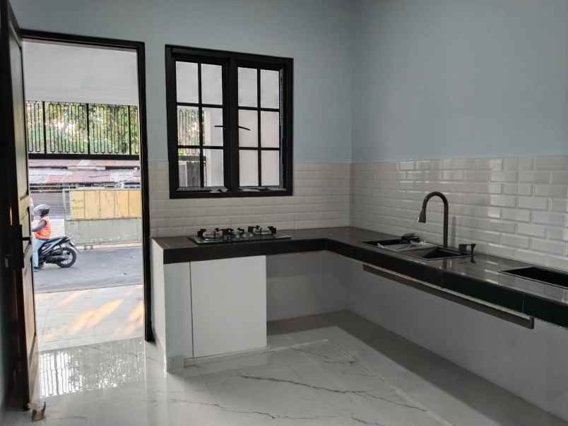 dijual rumah kranggan jatisampurna