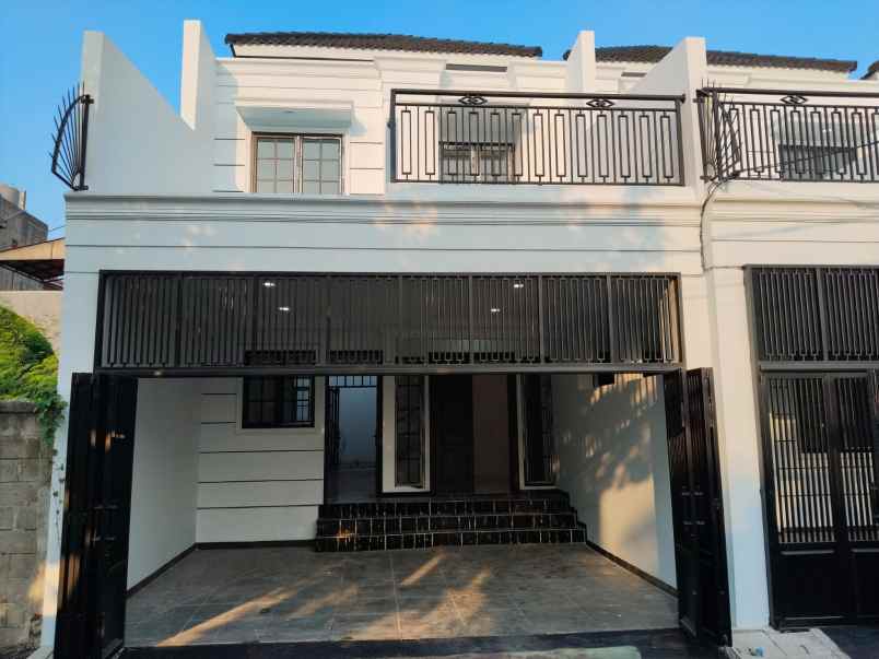 dijual rumah kranggan jatisampurna