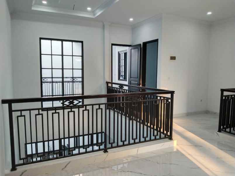dijual rumah kranggan jatisampurna