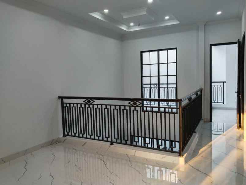 dijual rumah kranggan jatisampurna