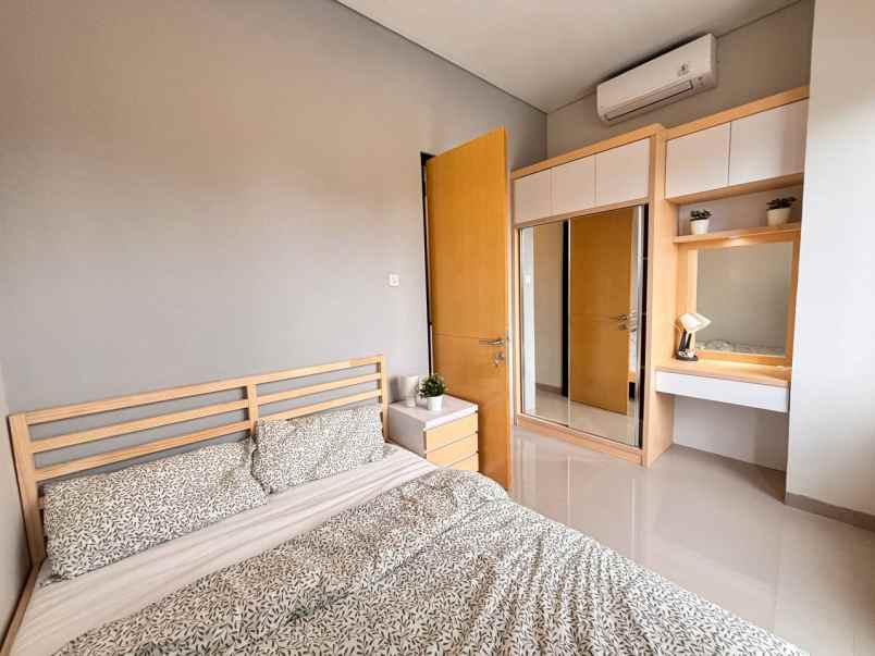 dijual rumah kukusan depok