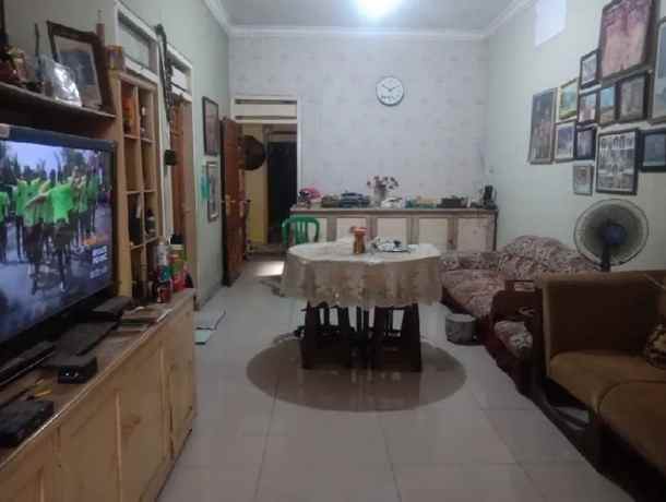 dijual rumah kutisari