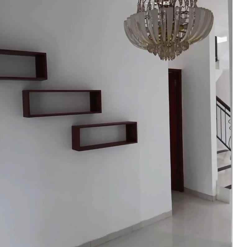 dijual rumah lantai 2 lokasi jalan tukad badung