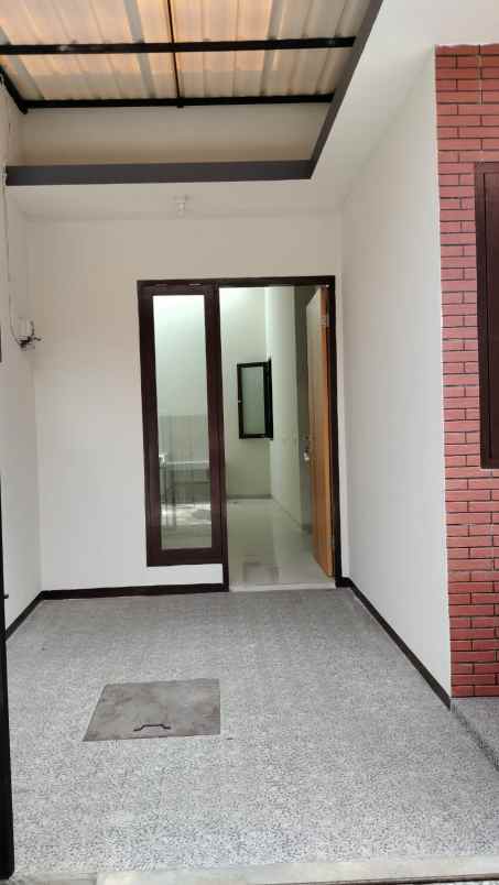 dijual rumah libra