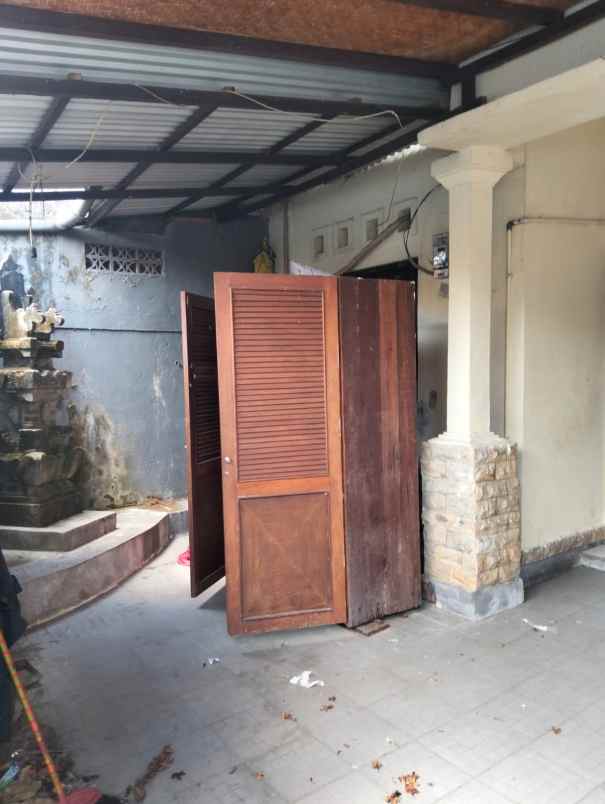 dijual rumah lokasi dalung